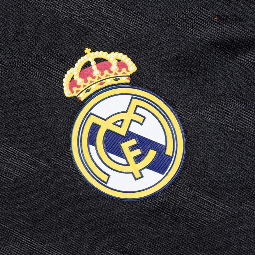 Retro Soccer Jersey Real Madrid Away Long Sleeve 2011/12 - Image 8