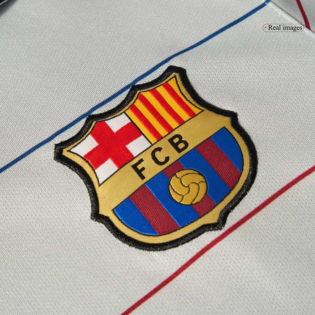 Retro 2003/04 Barcelona Away Soccer Jersey - Image 4
