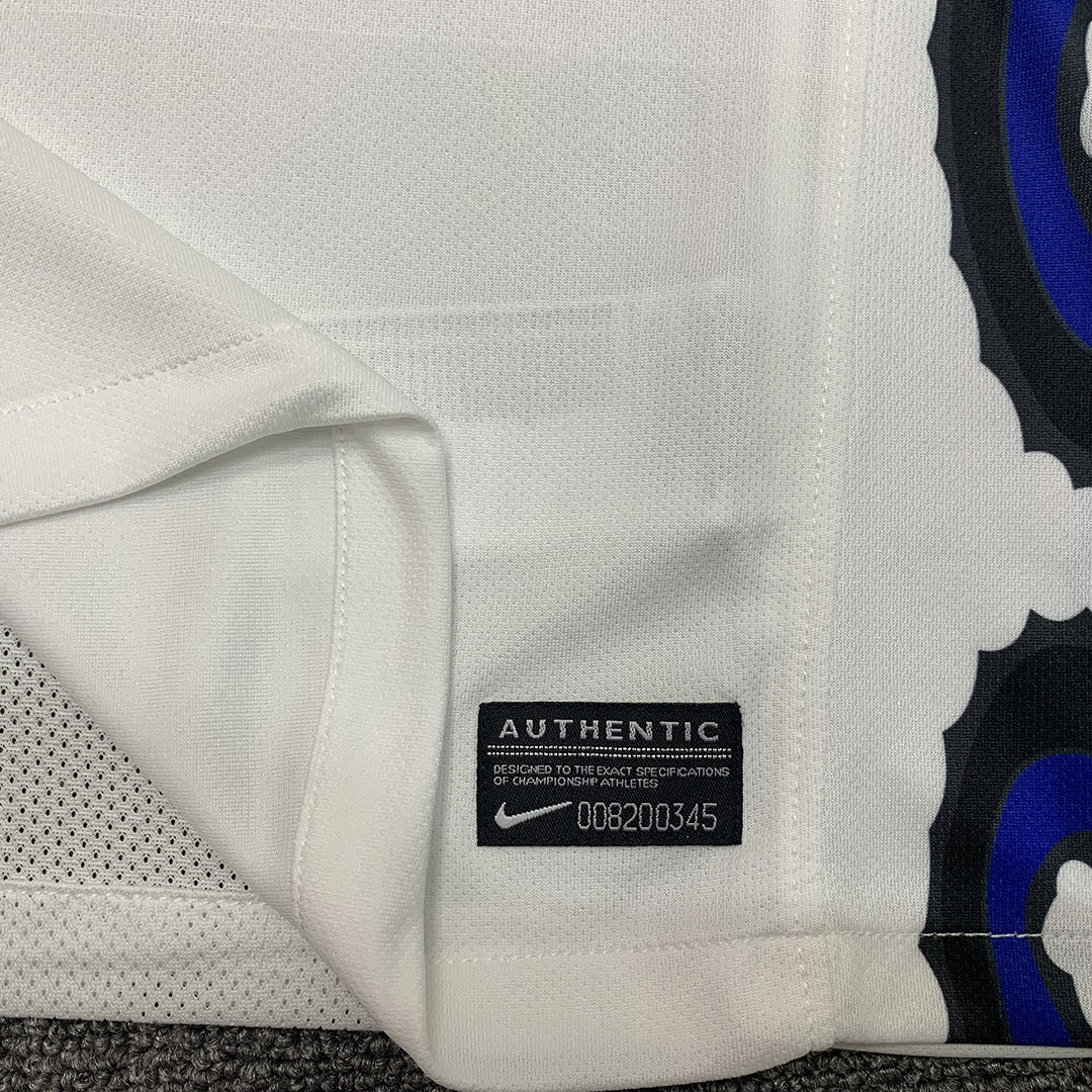 Retro 2010/11 Inter Milan Away Soccer Jersey - Image 5