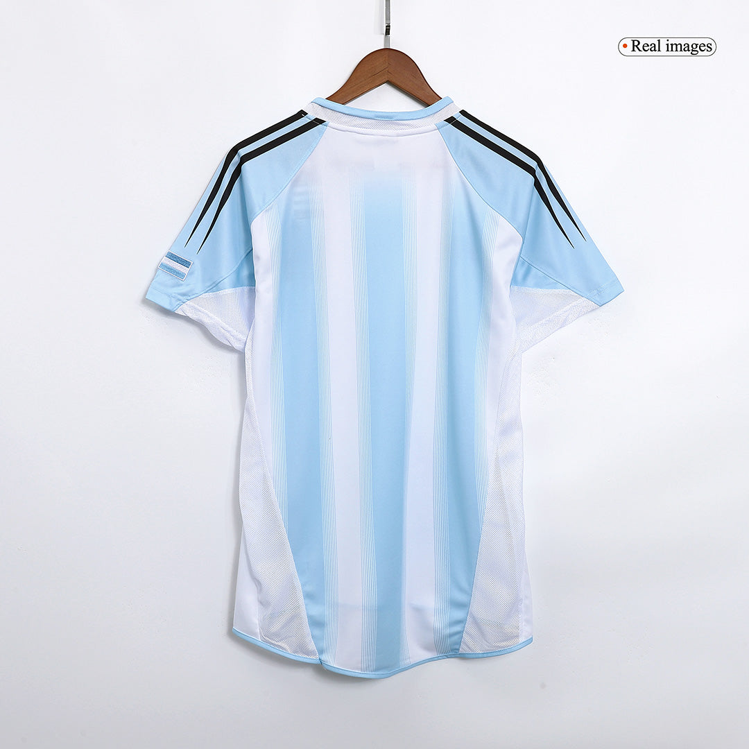 Retro 2004/05 Argentina Home Soccer Jersey - Image 11