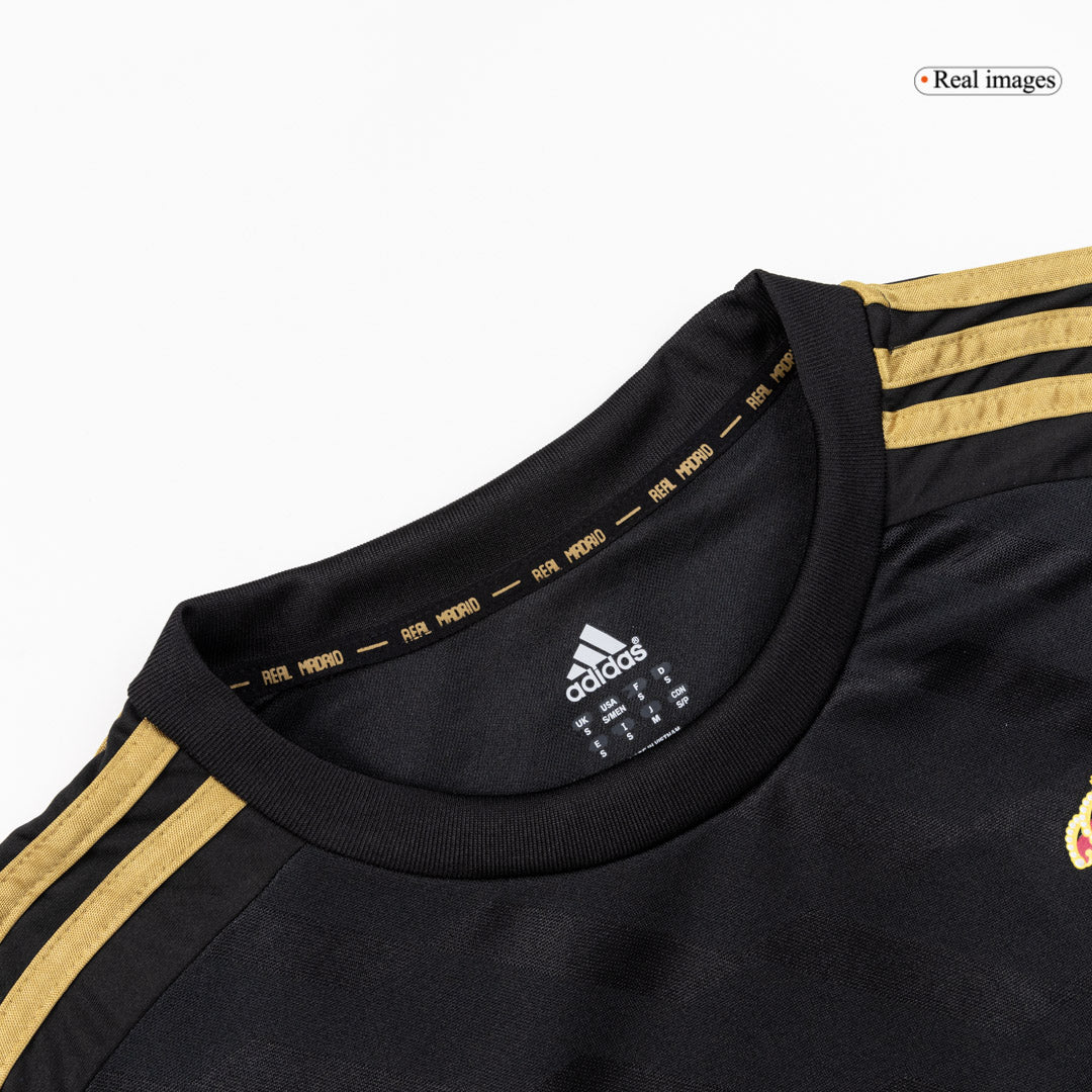 Retro Soccer Jersey Real Madrid Away Long Sleeve 2011/12 - Image 9